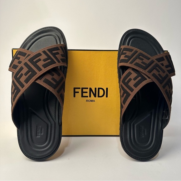Fendi Men's Black and Brown Logo Slide Sandals - Picture 2 of 7